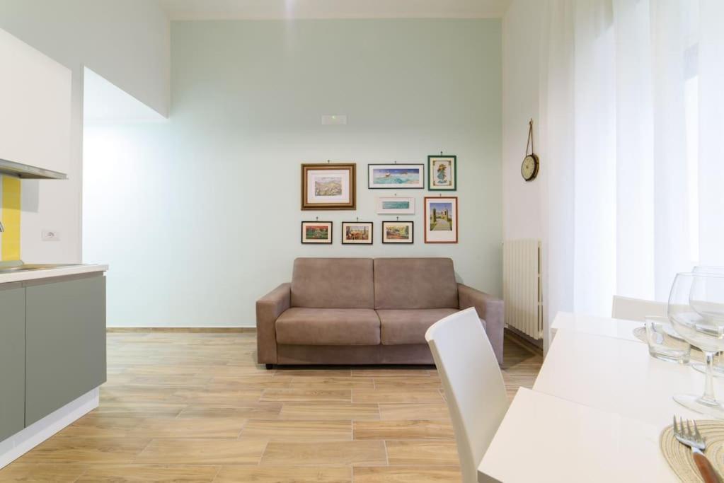 Stazione Treni - Wi-fi & Netflix Cozy Space Apartamento