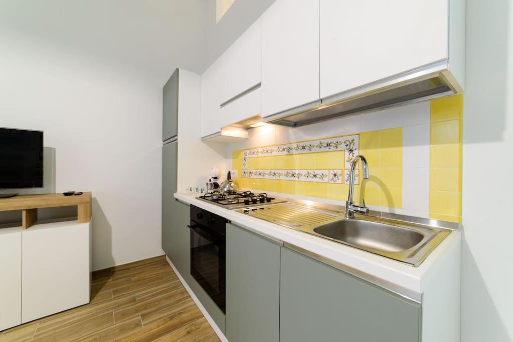 Apartamento Stazione Treni - Wi-fi & Netflix Cozy Space Salerno